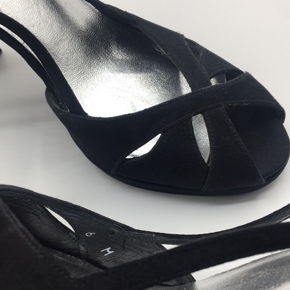 Stuart Weitzman black heels with crystal buckle size 6 medium - Picture 6 of 12